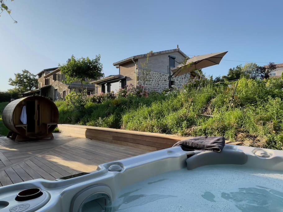 Gite De Charme 5 Etoiles Pour Couple Avec Sauna Et Jacuzzi Exterieurs Privatifs Погр Экстерьер фото