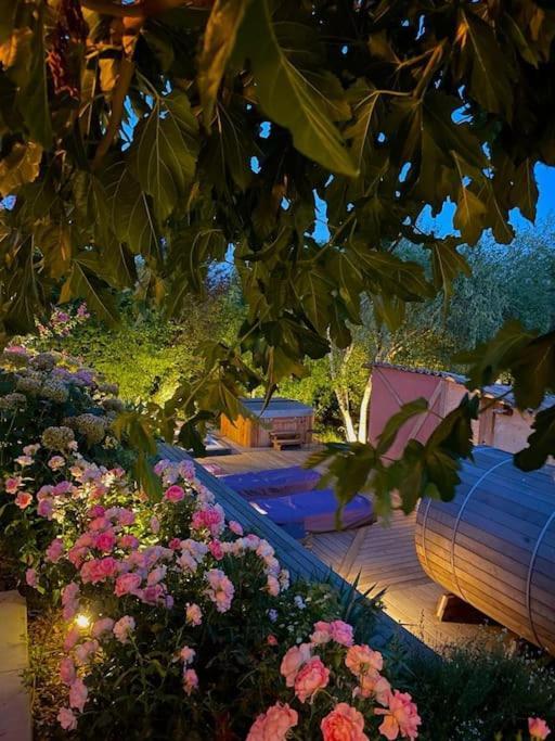 Gite De Charme 5 Etoiles Pour Couple Avec Sauna Et Jacuzzi Exterieurs Privatifs Погр Экстерьер фото