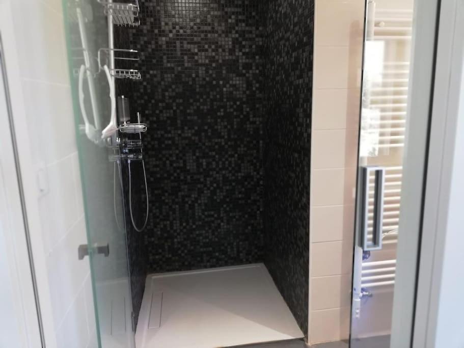 Gite De Charme 5 Etoiles Pour Couple Avec Sauna Et Jacuzzi Exterieurs Privatifs Погр Экстерьер фото